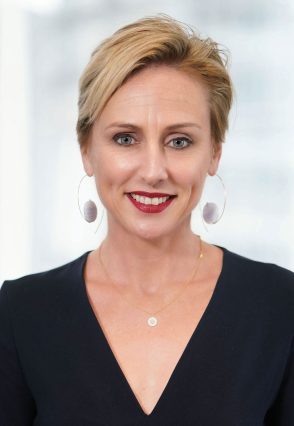 Headshot Alice DeBoos - Australia