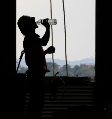Extreme heat at work article cover